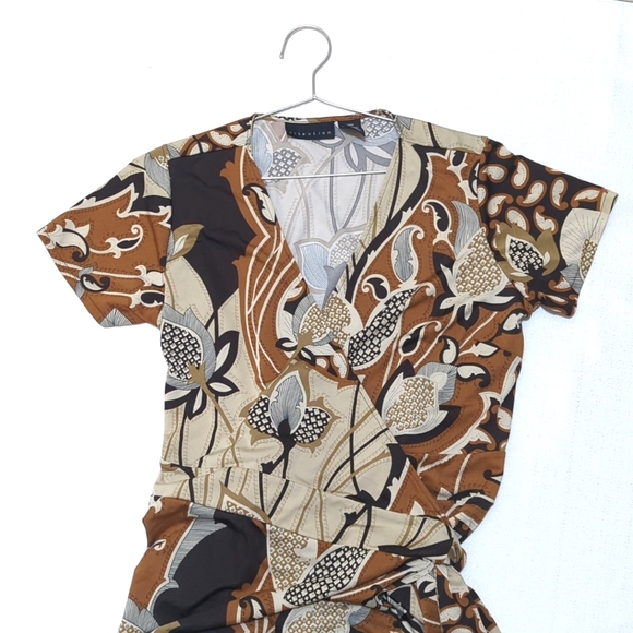 Attention | Midi Wrap Dress | Modern | Chic | Retro | V Neck | Summer | Travel - Picture 2 of 8